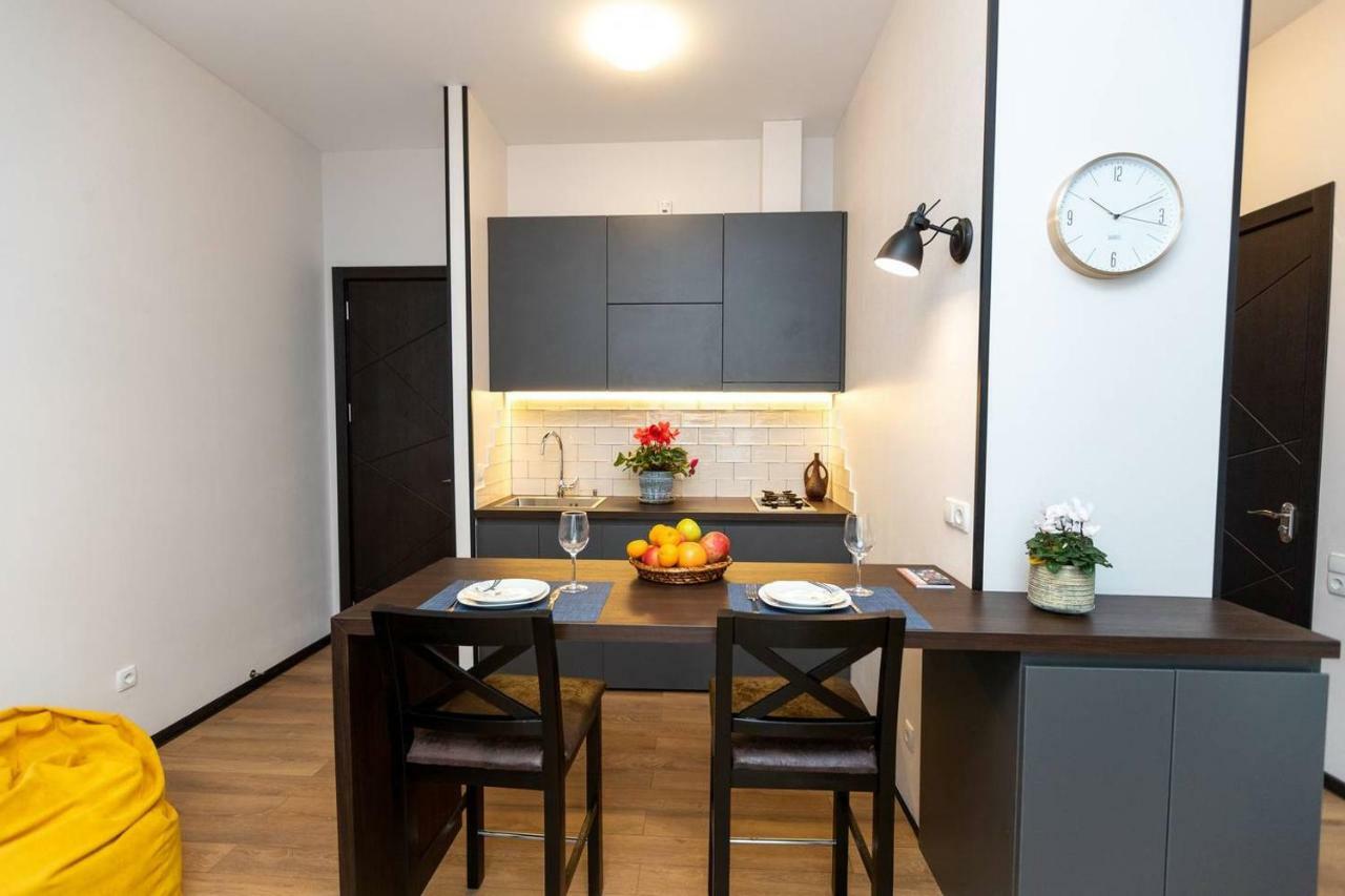 Wehost Apartment Near Fabrika Tbilisi Exterior photo